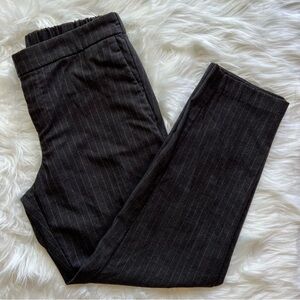 Old Navy Gray Pinstripes Mid-rise Straight Pants